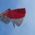 Bendera Merah Putih Sobek Berkibar di Kantor DPRD Bateng