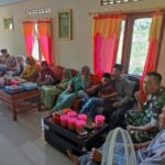 Jalin Silaturahmi di Saat Lebaran, Babinsa 04/Membalong Anjangsana dengan Warga Binaan