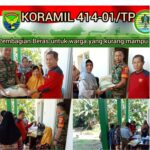 Babinsa Lesung Batang Bagikan Beras dari Dinas Pertanian Kepada Masyarakat Kurang Mampu