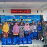 Babinsa Dampingi Pasukan Latihan Jalak Sakti TNI AU dan Pembagian Sembako Kepada Masyarakat