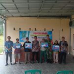 Anggota Koramil 414-01/Tanjung Pandan Dampingi Penyaluran BLT-DD