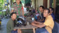 Jalin Kebersamaan, Babinsa Komsos Bersama Warga Desa Binaan