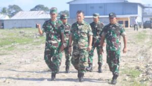 Danramil 414-01/Tanjung Pandan Bersama Tim Currend Audit Itdam II/Swj Tinjau Lokasi Pembangunan Kipan C Yonif 147/KGJ