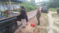 Babinsa Komsos Bersama Dengan Warga Desa Binaan