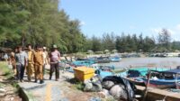 Respon Cepat Keluhan Nelayan Desa Tanjung Gunung, Algafry Lakukan Pengerukan Alur