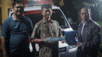 Algafry Serahkan Ambulans Untuk Masyarakat Dusun Nadi