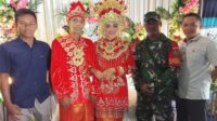 Jalin Keakraban, Babinsa Koramil 04/Membalong Hadiri Resepsi Pernikahan Warga Binaan