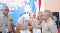 Molen Serahkan SK PPK BLUD