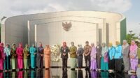 Lusje Bersama GOW Ziarah Ke Makam Pahlawan Pawitralaya