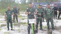 Peringati Hari Juang TNI AD, Kodim 0414/Belitung Tanamkan Ratusan Jambu Mete 