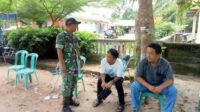 Musim Hujan, Babinsa Ingatkan Warga Agar Waspada