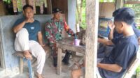 Jalin Kedekatan dan Keakraban, Babinsa Koramil 04 Membalong Komsos Dengan Warga