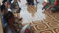 Melalui Komsos, Babinsa Eratkan Hubungan Silaturahmi dengan Warga