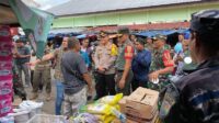 Babinsa Lilangan Monitoring Kegiatan Pemkab Beltim Dalam Rangka Operasi Pasar