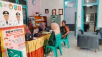 Babinsa Komsos dengan Perangkat Desa, Bahas Data Kependudukan Serta Rencana Kegiatan di Bulan Suci Ramadhan