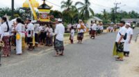 Babinsa Desa Pelepak Pute Ikuti Sekaligus Monitoring Upacara Sembahyang Melasti Umat Hindu
