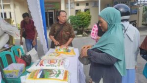 Operasi Pasar Murah di Kelurahan Temberan, Beras 2 Ton Ludes Terjual Kurang dari 2 Jam
