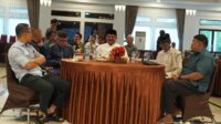 Pj Gubernur Safrizal Buka Puasa Bersama Diskominfo dan Insan Pers, Undang Masyarakat saat Open House Idul Fitri