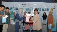 Angela Pramudita Bersama Profemista Team Gandeng Pemuda Rancamekar Seungit Santuni Anak Yatim dan Dhuafa di Haurngombong