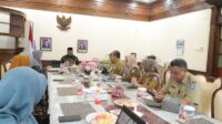 Pj Gubernur Safrizal Pimpin Rapat Forum Koordinasi, Monitoring, dan Evaluasi Pelaksanaan PESIAR