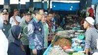 Jelang Perayaan Maulid Nabi, Pj Gubernur Sugito Tinjau Pasar Induk Tanjung Pandan
