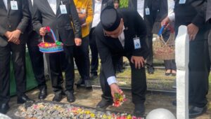 Tradisi Ziarah di HUT ke-67, Bank Sumsel Babel Hargai Jasa Pendirinya