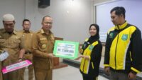 Serahkan Bonus Popda, Bupati Bateng Puji Dedikasi Atlet dan Pelatih