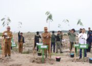 Pj Gubernur Sugito Dorong Pemulihan Lingkungan melalui Penanaman Pohon