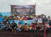 Dukung Ketahanan Pangan, PT Timah dan Polsek Kundur Utara Gelar Penanaman Jagung Serentak