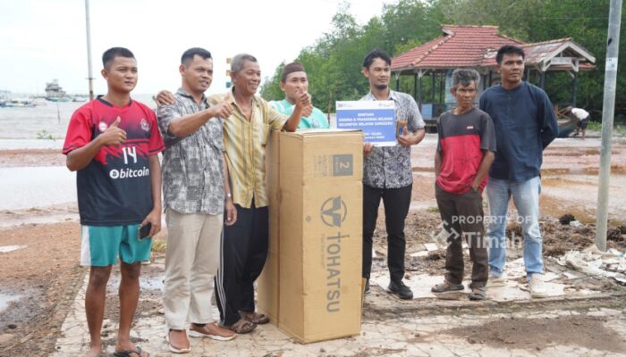 Nelayan Sanggedu Desa Beruas Terima Bantuan PT Timah