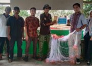 Dukung Nelayan Sawang Laut, PT Timah Kembali Salurkan Bantuan Jaring Udang