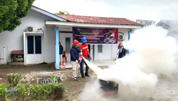 Departement HSE Area Kundur Gelar Pembinaan Pemadam Kebakaran di Klinik Prtama Bakti Timah Perayun