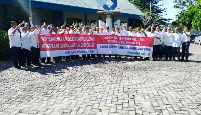 Pegawai Polman Babel Tuntut Status PNS, Gelar Aksi Damai di Kampus