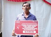 Kapal Terbalik Dihantam Badai, Nelayan Burung Mandi Terima Bantuan PT Timah