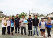 PT Timah Bantu Perbaikan Lapangan Voli di Desa Rias