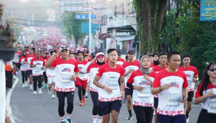 Semarak TINS Half Marathon 2025, Ajang Gelorakan Hidup Sehat Hingga Gerakkan Ekonomi Masyarakat