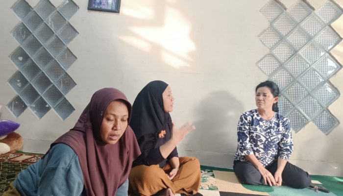 Kunjungi Rumah Duka Zordan, Rina Tarol Tegas: Kebenaran Tak Boleh Ikut Terkubur