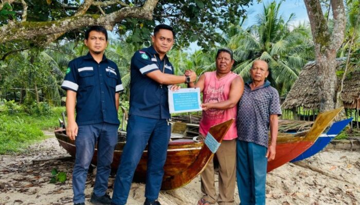 PT Timah Salurkan Bantuan Alat Tangkap untuk Nelayan Kundur