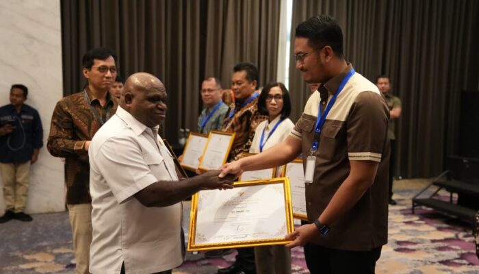 PT Timah Terima Penghargaan PRISMA dari Menteri HAM