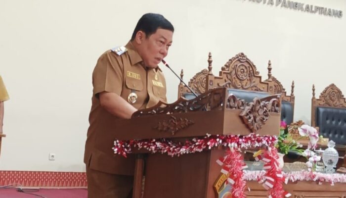 Pj Wali Kota Pangkalpinang Sampaikan Dua Raperda: Inovasi Daerah dan Iptek 2025–2029
