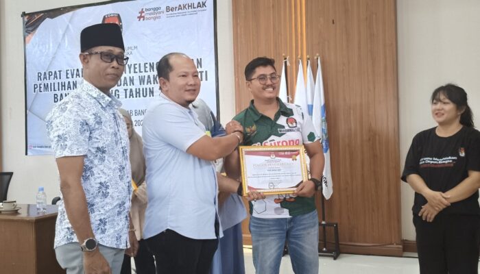 KPU Bangka Gelar Evaluasi Pilkada Ulang 2025, PPK dan PPS Terbaik Diganjar Penghargaan