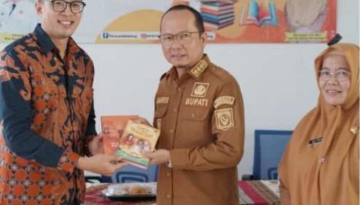 Pemkab Bangka Tengah Gelar Pelatihan Menulis Cerpen, Hasil Karya Peserta Dicetak dalam Buku