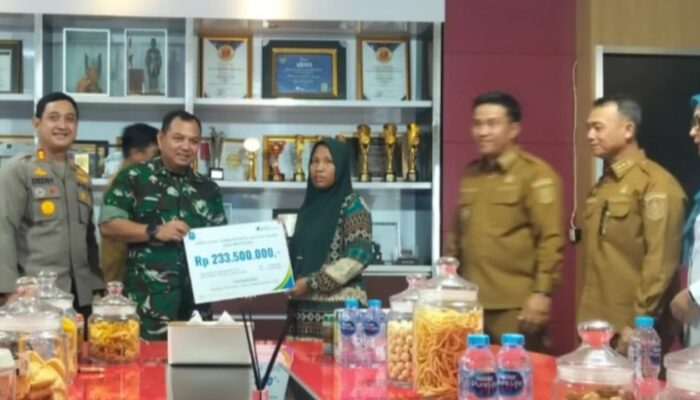 Nelayan Korban Kecelakaan Laut Terima Santunan dan Beasiswa untuk Anak Berkat Program BPJS Ketenagakerjaan PT Timah Tbk