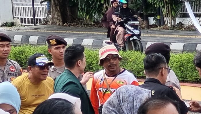 Oknum Dokter Diduga Halangi Wartawan saat Aksi 100 Dokter di Pangkalpinang