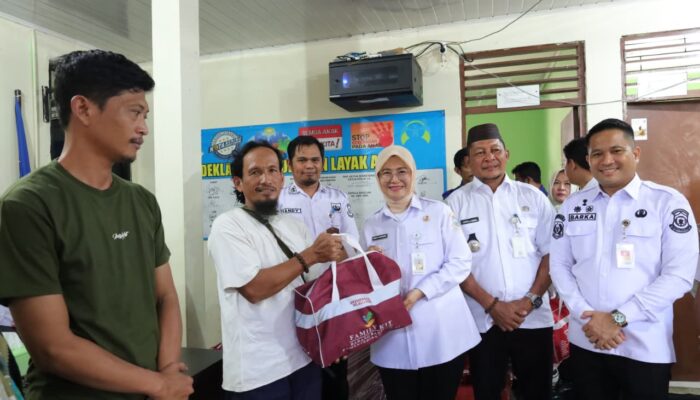 Dampak Banjir Rob Meningkat, Pemkot Pangkalpinang Bergerak Cepat Salurkan Bantuan