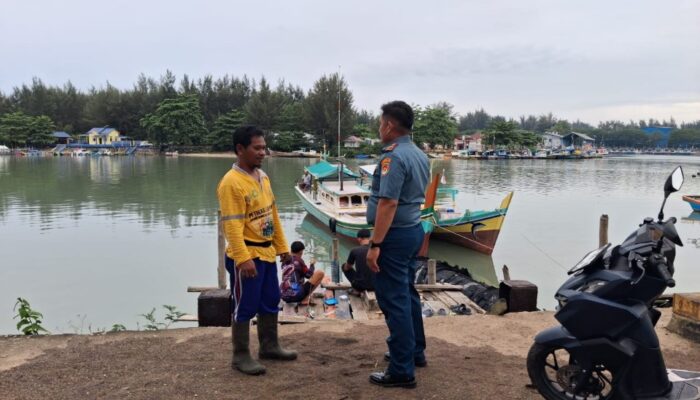 Cuaca Ekstrem, Danpos TNI AL Sungailiat Imbau Masyarakat Maritim Tingkatkan Kewaspadaan