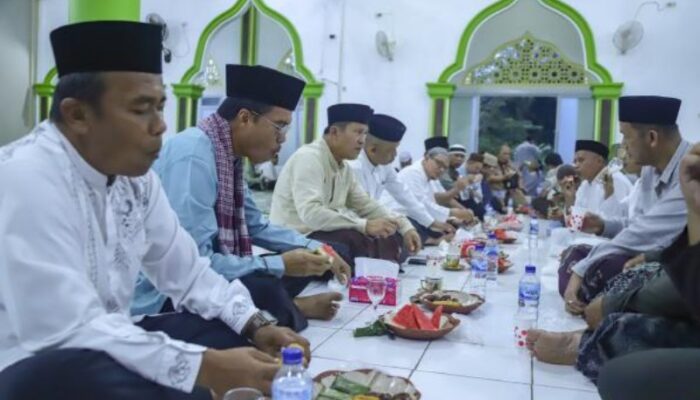 Safari Ramadan Perdana, Fery Insani Ajak Warga Kota Waringin Perbanyak Ibadah
