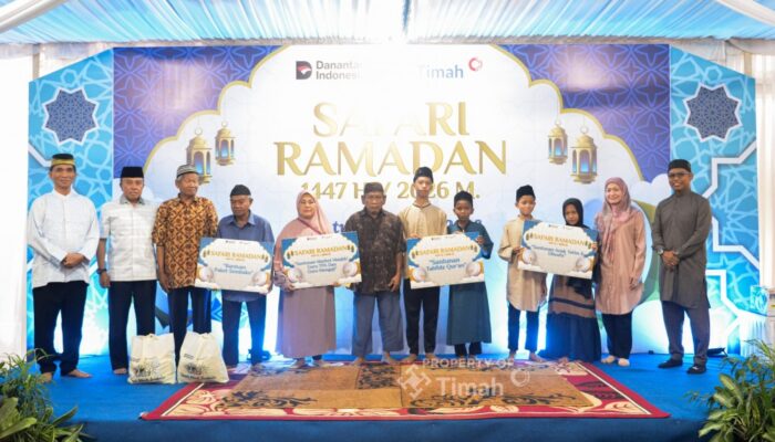Safari Ramadan PT Timah Hadirkan Senyum Fahri dan Soleh, Santri Tahfiz dan Anak Yatim Terima Bantuan