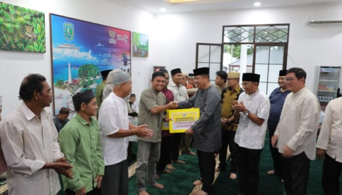 Safari Ramadan di Belitung, Gubernur Babel Salurkan Bantuan Rp100 Juta untuk Ponpes