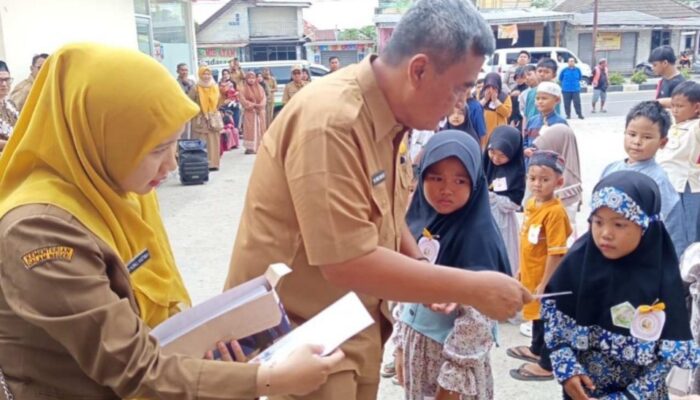 Belanja Baju Lebaran, 46 Anak Yatim di Bangka Tengah Terima Santunan Rp500 Ribu